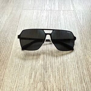 quay australia backstage pass matte balck polarized square aviator sunglasses